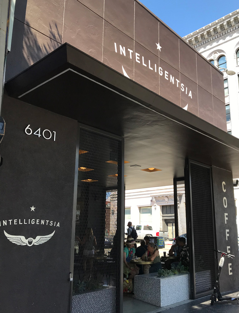 INTELLIGENTSIA 27